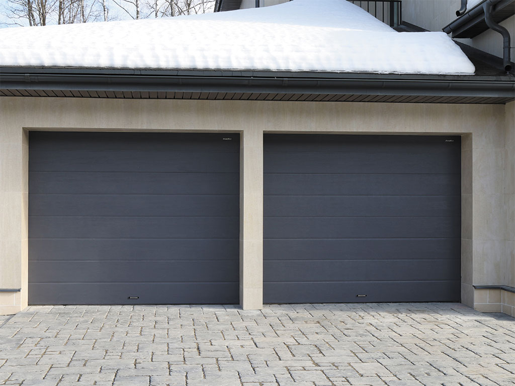 Гаражные секционные ворота RSD01, дизайн — «широкая полоса»