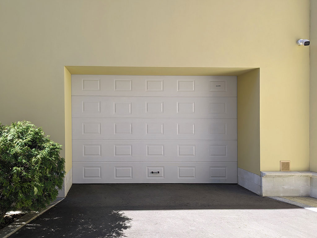 Гаражные секционные ворота RSD01, дизайн — «филенка»