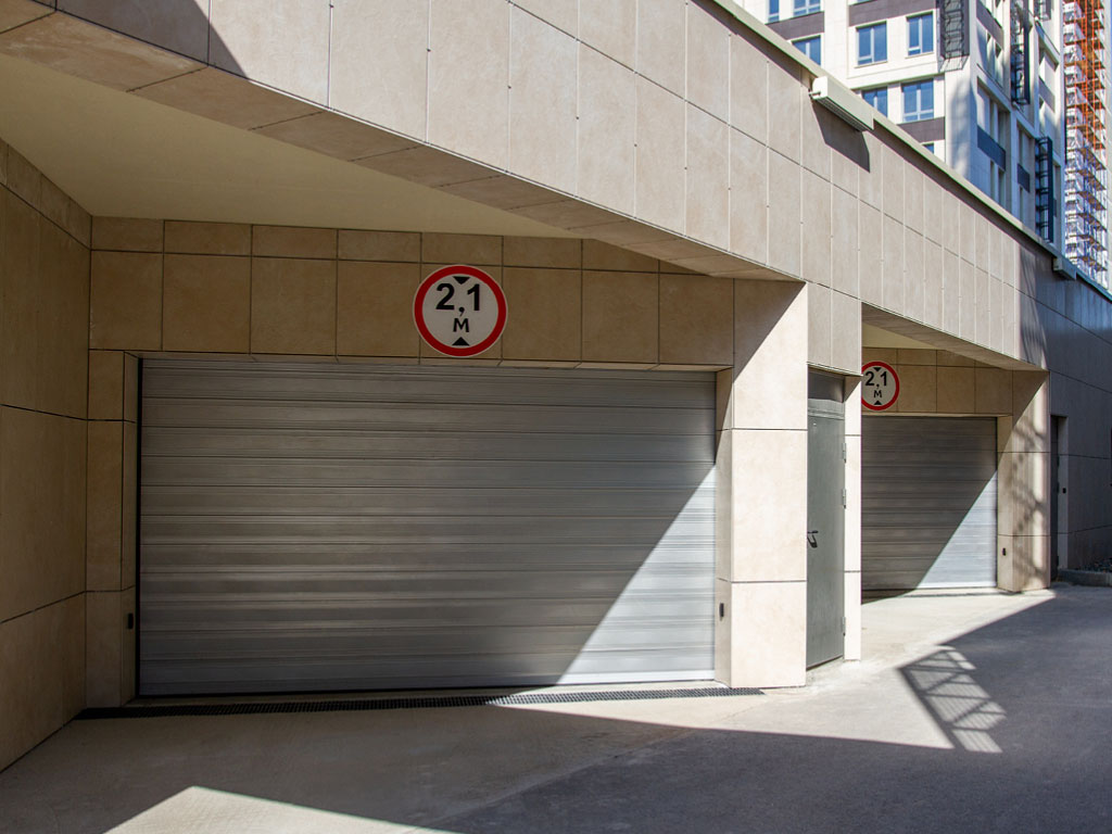 Скоростные секционные ворота ISD01-PARKING